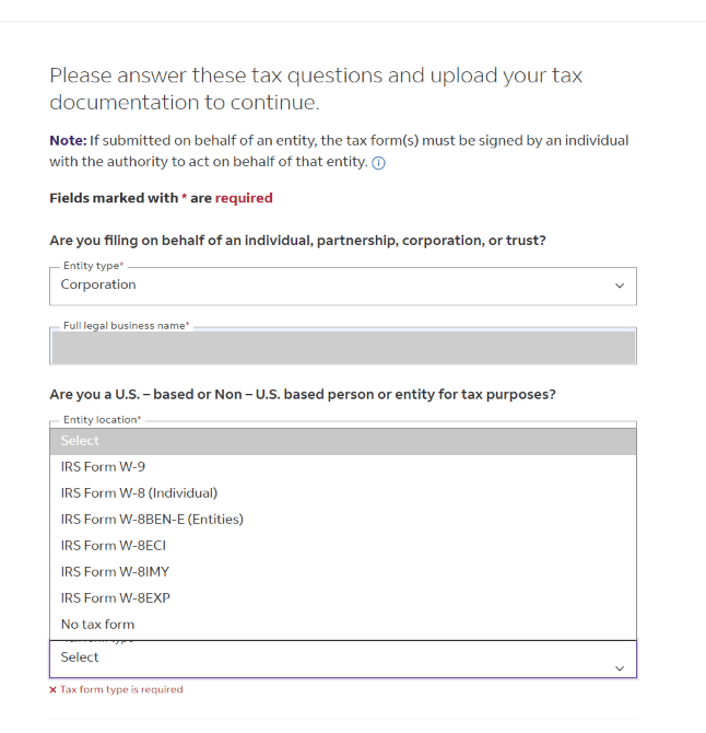 Tax form typeのプルダウンを開いた画面。W-9、W-8、W-8BEN-E、W-8ECI、W-8IMY、W-8EXP、No tax formの選択肢が表示されている。事業者名は灰色で隠してある